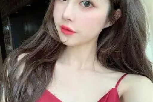 从‘南艺校花’到被封杀：刘露的堕落史与娱乐圈警示