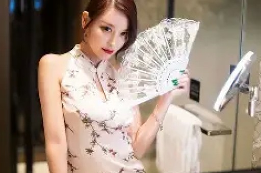 惊天爆料！万斯撕破特朗普伪装 白宫潜规则曝光 穿棕鞋必遭训斥碾压